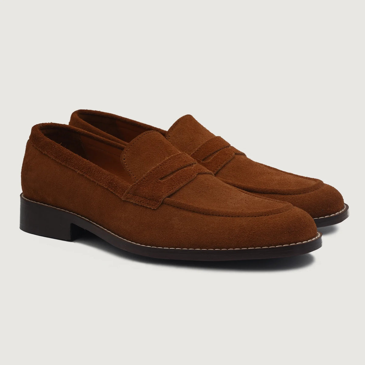 Baxton Bruin Suede Leren loafers voor Heren For Men in Brown Goatskin Suede - Zijaanzicht | Online kopen