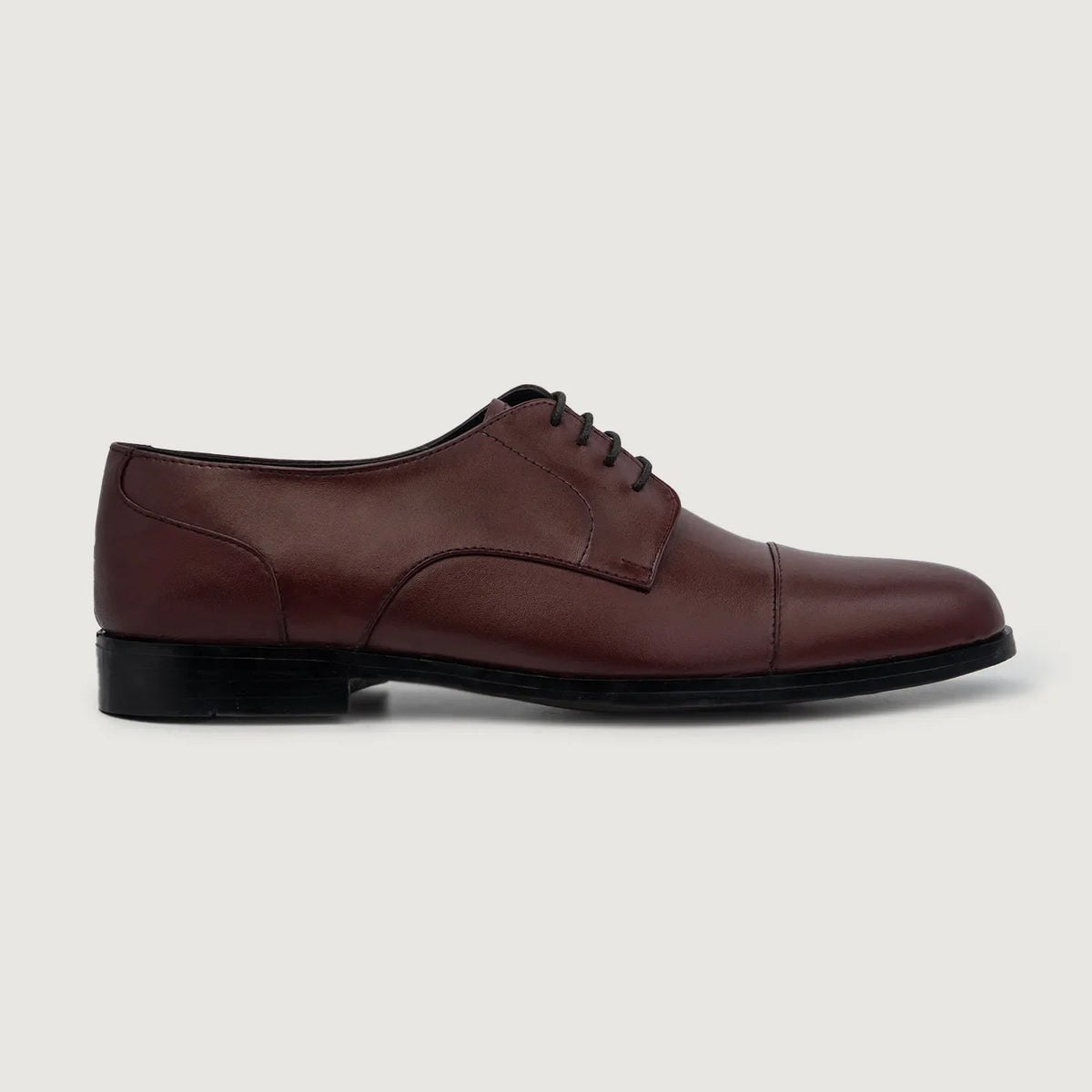 Maroon Full-Grain leather Shoes - Goodyear-welt constructie & neusdetail