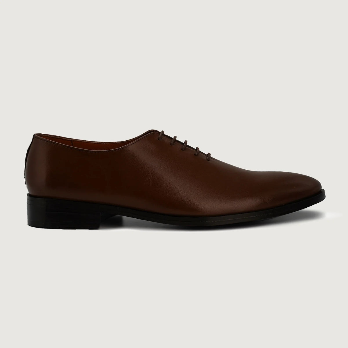 Brown Full-Grain leather Goods - Achteraanzicht met getailleerde schouders & strakke zoom