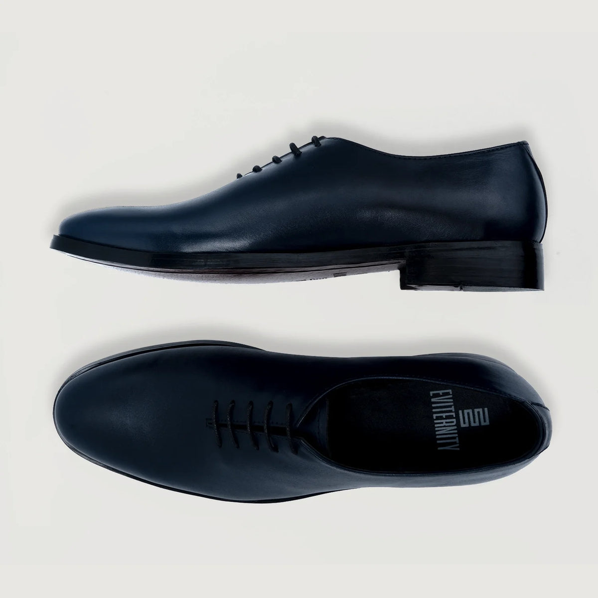 Director Wholecut Midnight Blauw Leren schoenen voor Heren For Men - Zijaanzicht met ergonomische mouwsnede