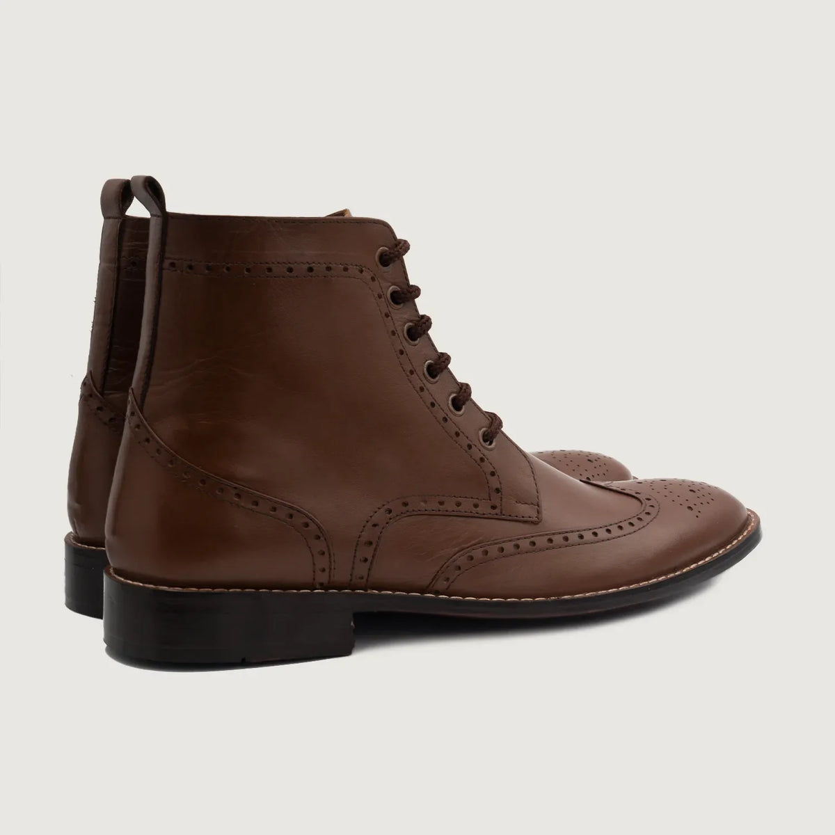 Duster Brogues Derby Bruin Leren laarzen voor Heren - Zijaanzicht met ergonomische mouwsnede