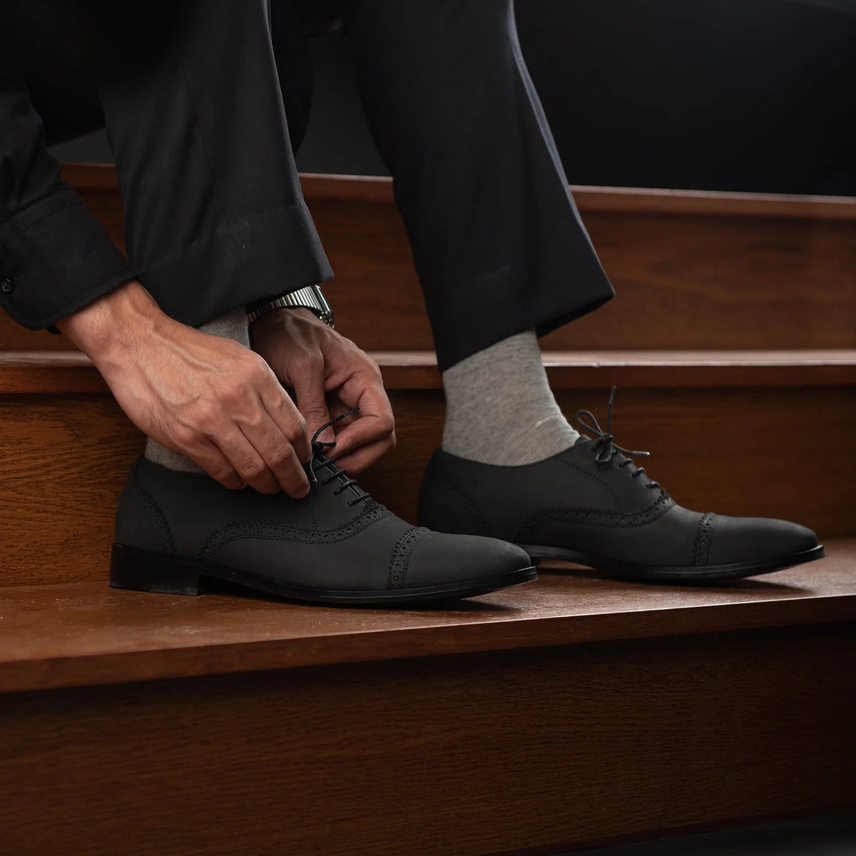 Orlaven Greyson Brogues Oxford Zwart Nubuck Leren schoenen voor Heren footwear image 9