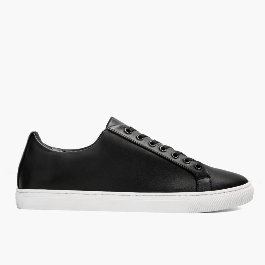 Black Full-Grain leather Sneakers - Goodyear-welt constructie & neusdetail
