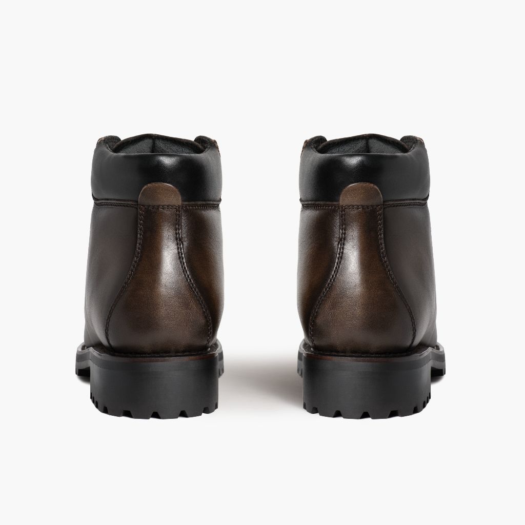 High-Traction Rubber Outsole & Lug Tread Pattern on Commander Jasper Leren laarzen voor Heren