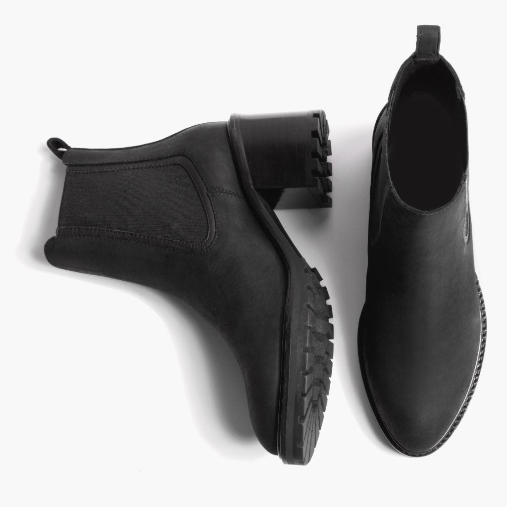 High-Traction Rubber Outsole & Lug Tread Pattern on Knockout Zwart Matte Leren laarzen voor Dames