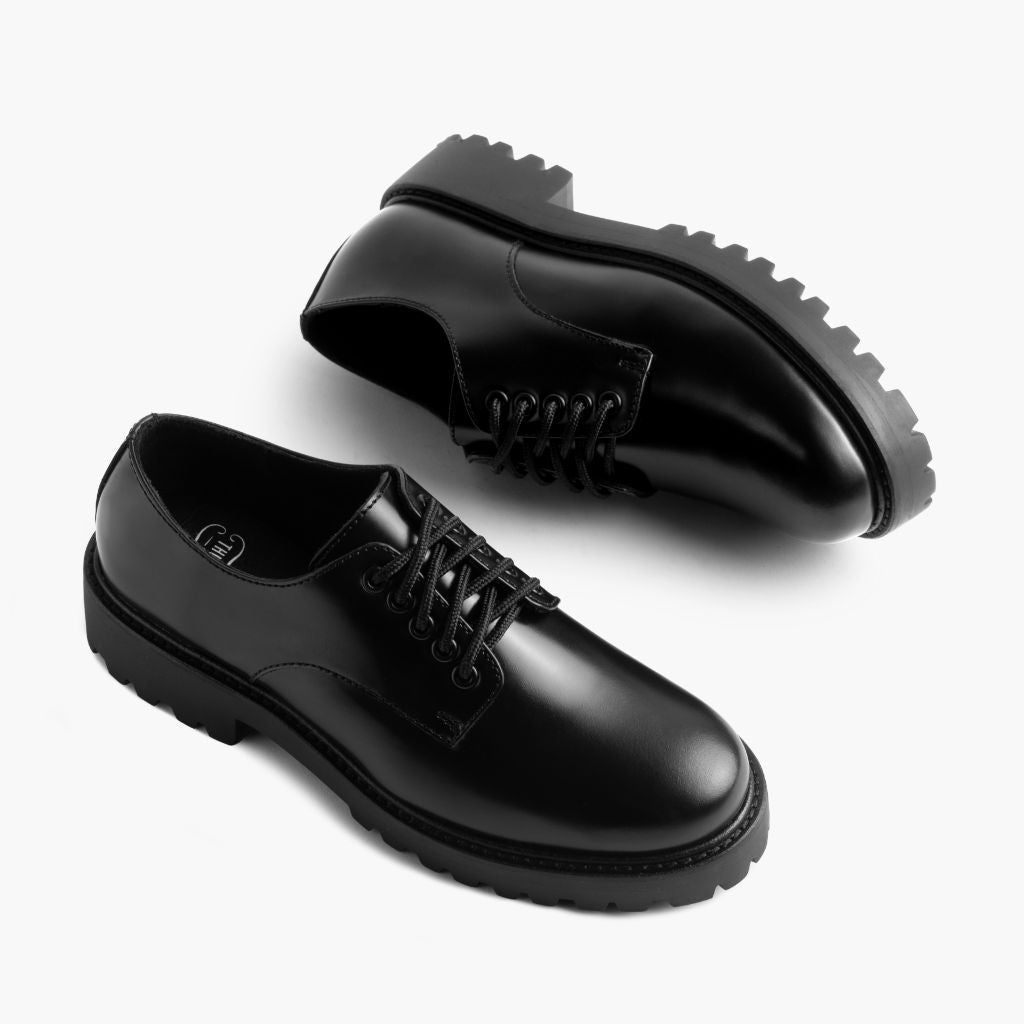 High-Traction Rubber Outsole & Lug Tread Pattern on Renegade Zwart Leren sneakers voor Dames