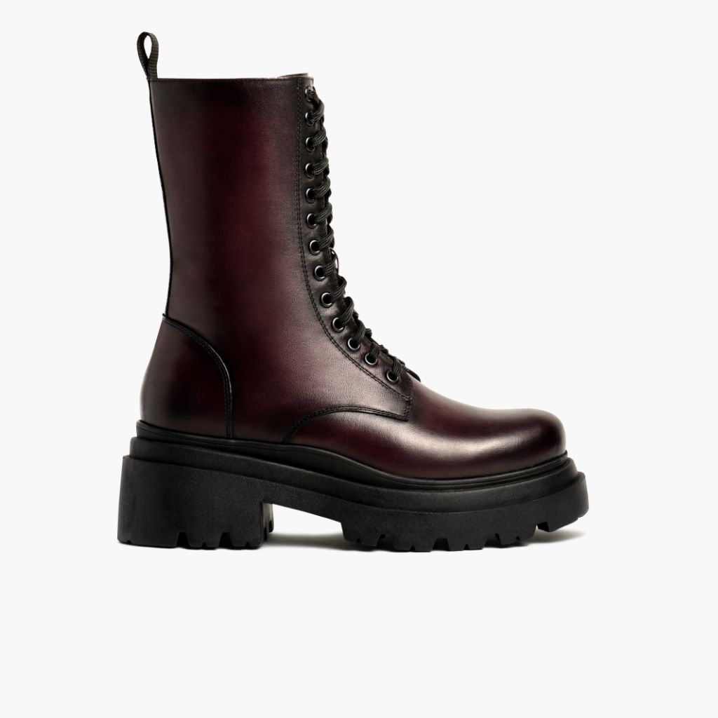 Fatale Zwart Cherry Leren laarzen voor Dames - Versterkte hielkap & precisie dubbele stiksels