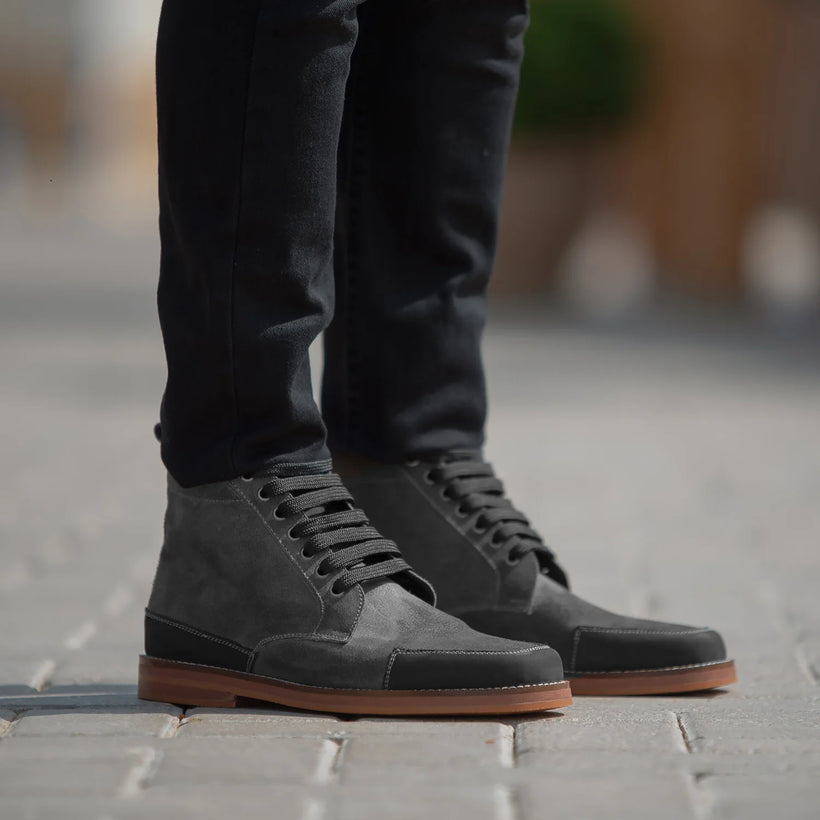 Carnell Moc Toe Grey Suede Boots voor Heren