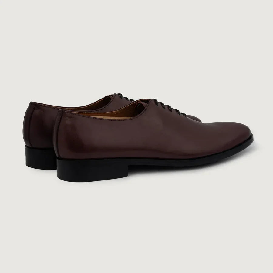 Detailopname of Classic Collar & Heavy-Duty Zipper Hardware on Director Wholecut Kastanjebruin Leren schoenen voor Heren For Men