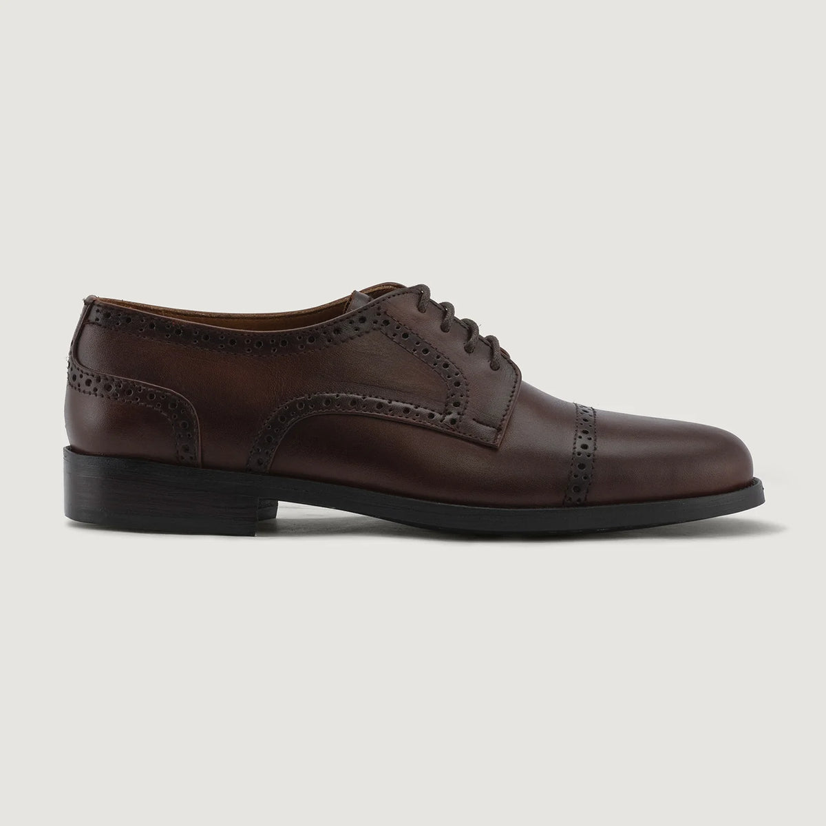 Burnished Brown Full-Grain leather Shoes - Goodyear-welt constructie & neusdetail