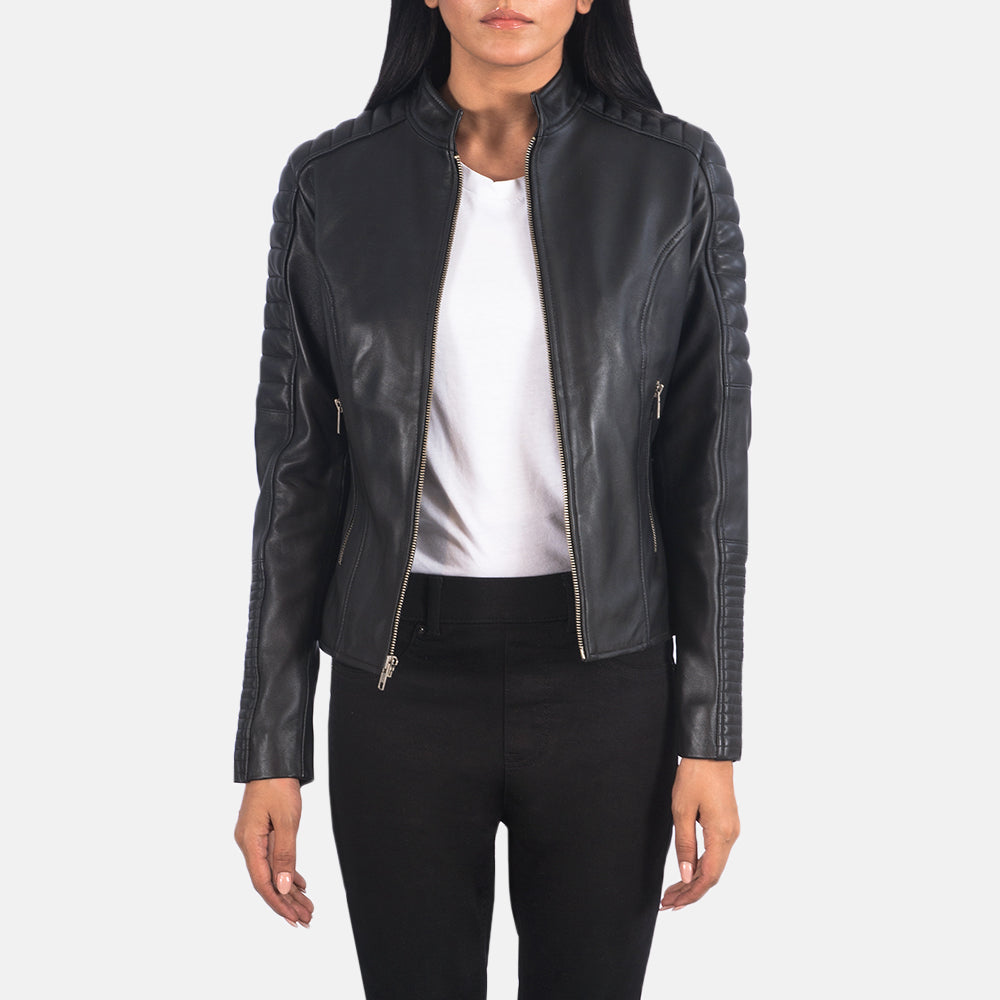 
Adalyn Gewatteerd Zwart Leren Bikerjack voor Dames in Black Sheepskin Leather - Vooraanzicht & getailleerd silhouet | Online kopen