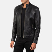 
Black Sheepskin Leather Biker Jacket - Achteraanzicht met getailleerde schouders & strakke zoom