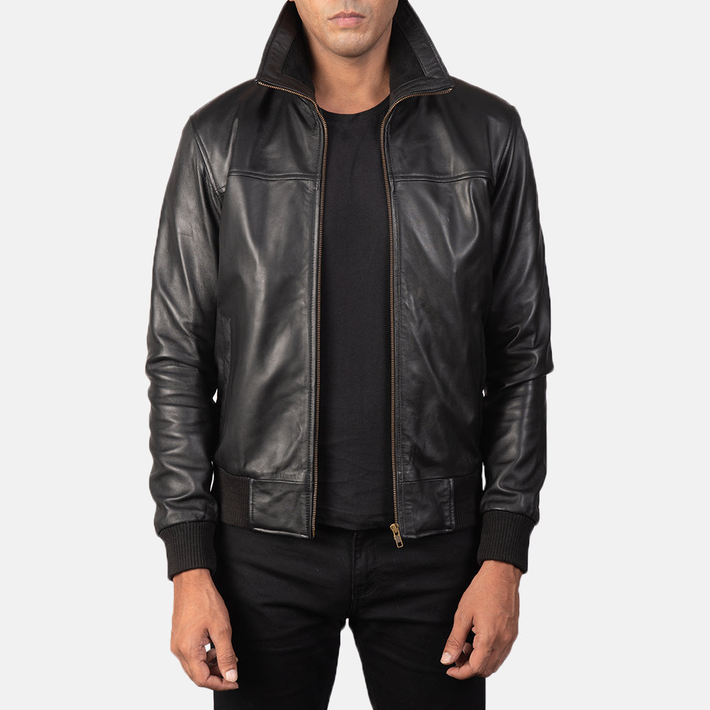 Men's Air Rolf Zwart Leren Bomberjack voor Heren in Black Sheepskin Leather - Front Profile View &amp; Tailored Silhouette | Buy Online