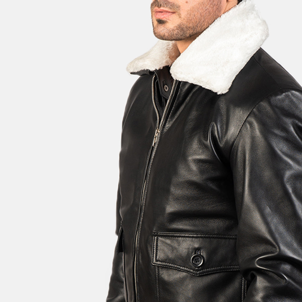 
Binnenweergave Showing Quilted Viscose Lining & Twee functionele binnenzakken