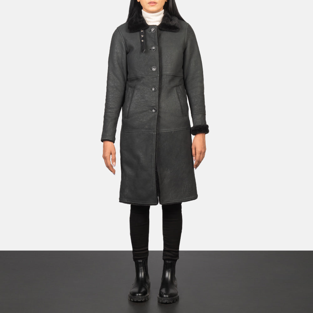 Women's Alina Shearling Zwart Leren Jas voor Dames in Distressed Black Sheepskin Leather - Front Profile View &amp; Tailored Silhouette | Buy Online