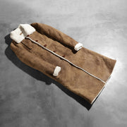 Open Hem &amp; Hem Craftsmanship Construction Detail on Women's Alina Shearling Bruin Leren Jas voor Dames
