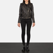 Women's Alison Bruin Leren Bikerjack voor Dames - Lateral Side Profile View Showing Sleeve Cut &amp; Athletic Taper Fit