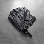 
Ambachtelijke zoomafwerking op Allaric Alley Black Leather Biker Jacket