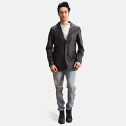 Alyson Zwart Leren Leren Blazer voor Heren - Lateral Side Profile View Showing Sleeve Cut &amp; Athletic Taper Fit