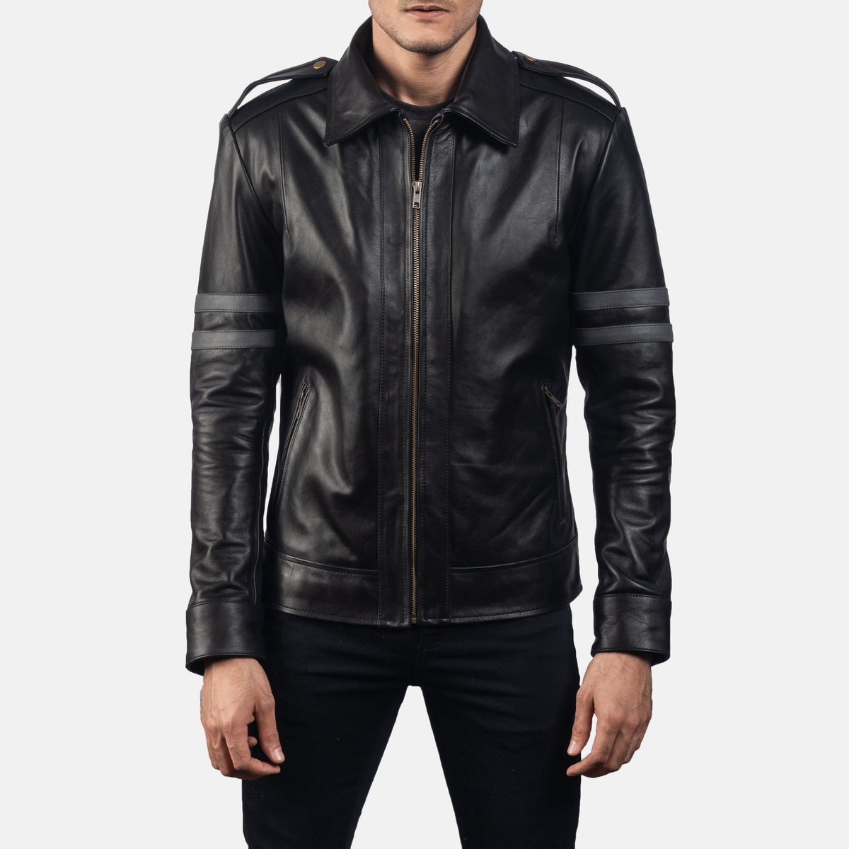Armstrong Zwart Leren Bikerjack voor Heren in Black Cowhide Leather - Front Profile View &amp; Tailored Silhouette | Buy Online