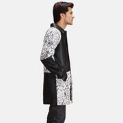 
Black & White Sheepskin Dip &Amp; Dye Leather Coat - Achteraanzicht met getailleerde schouders & strakke zoom