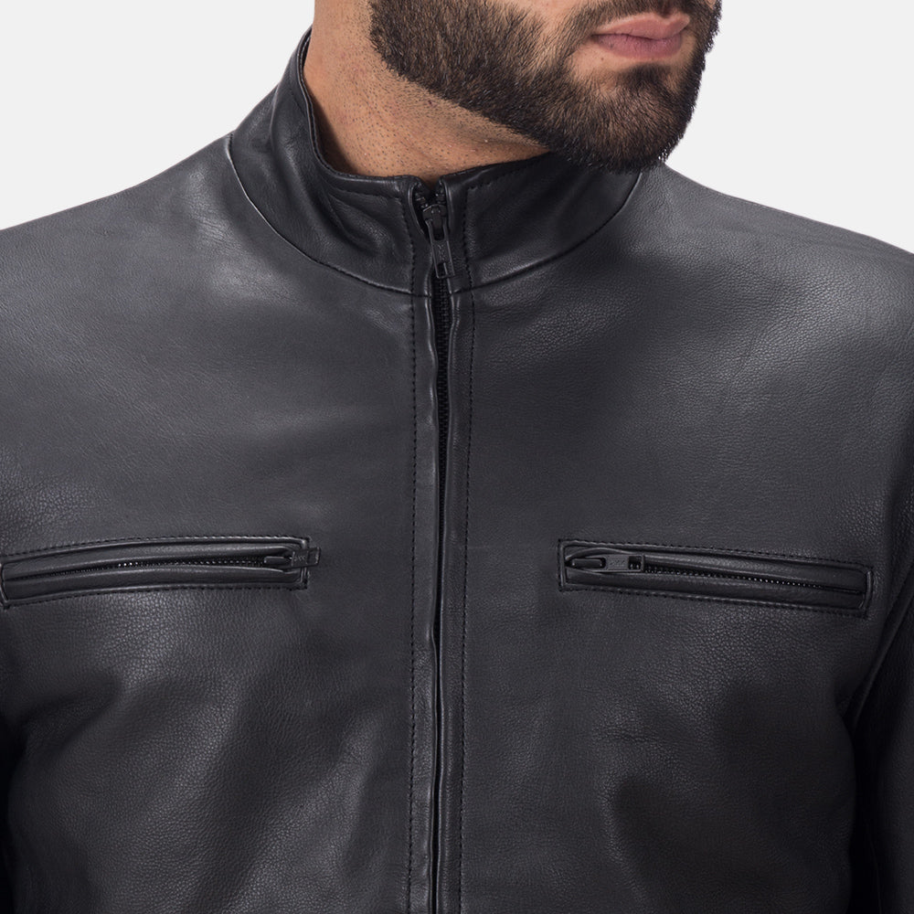 
Detailopname of High neck & Zipper Hardware on Austere Matte Zwart Leren Bikerjack voor Heren