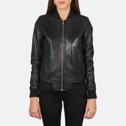 Close-Up Detail of Varsity - Rib Knit &amp; Zipper with Wind Flap Hardware on Women's Bliss Zwart Leren Bomberjack voor Dames