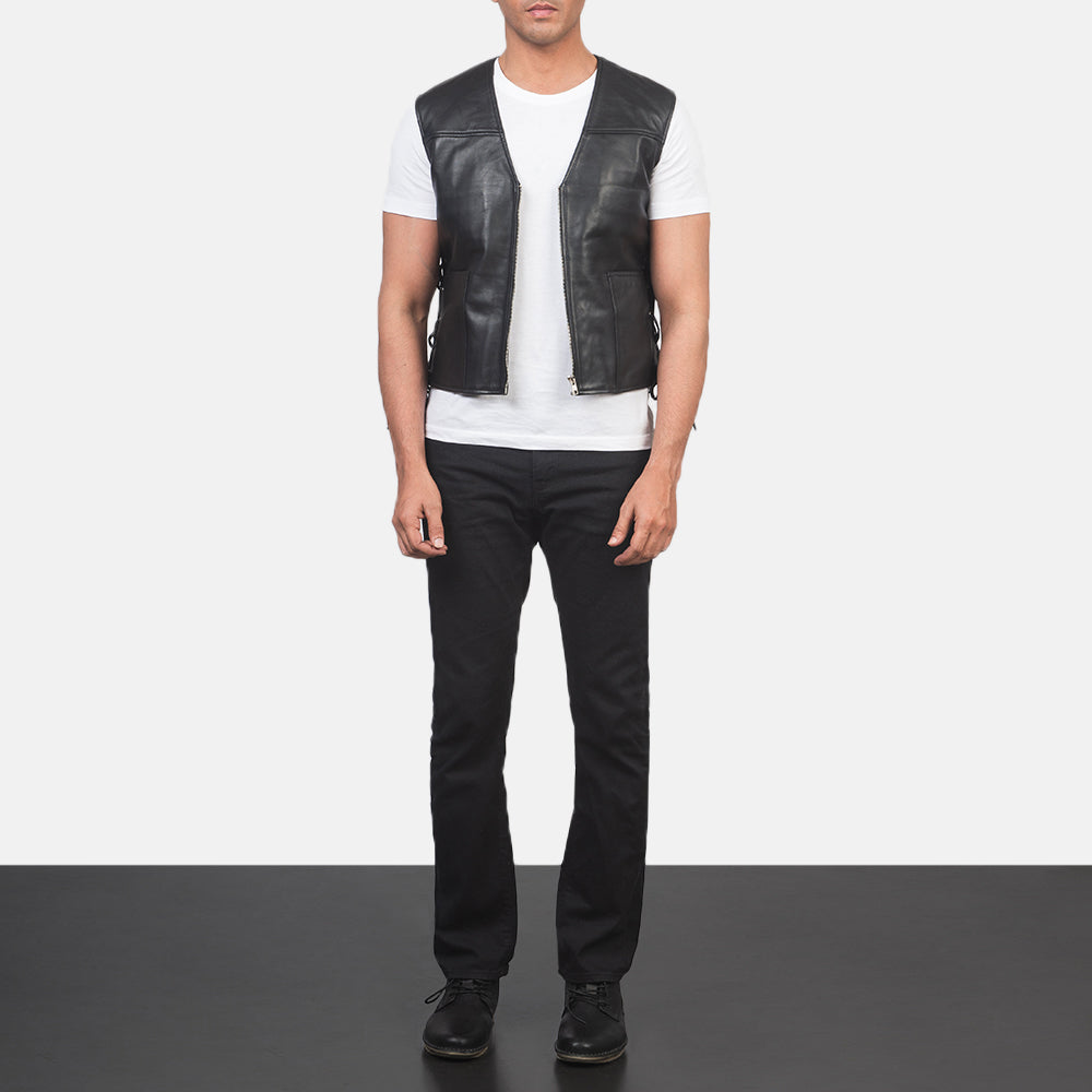Men's Brandon Zwart Leren Gilet voor Heren - Lateral Side Profile View Showing Sleeve Cut &amp; Athletic Taper Fit