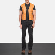 Men's Brandon Lichtbruin Bruin Leren Gilet voor Heren - Lateral Side Profile View Showing Sleeve Cut &amp; Athletic Taper Fit