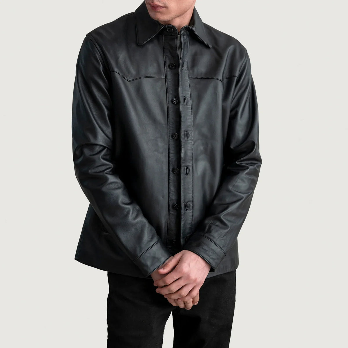 Bronco Zwart Leather Shirt voor Heren in Black Sheepskin Leather - Front Profile View &amp; Tailored Silhouette | Buy Online