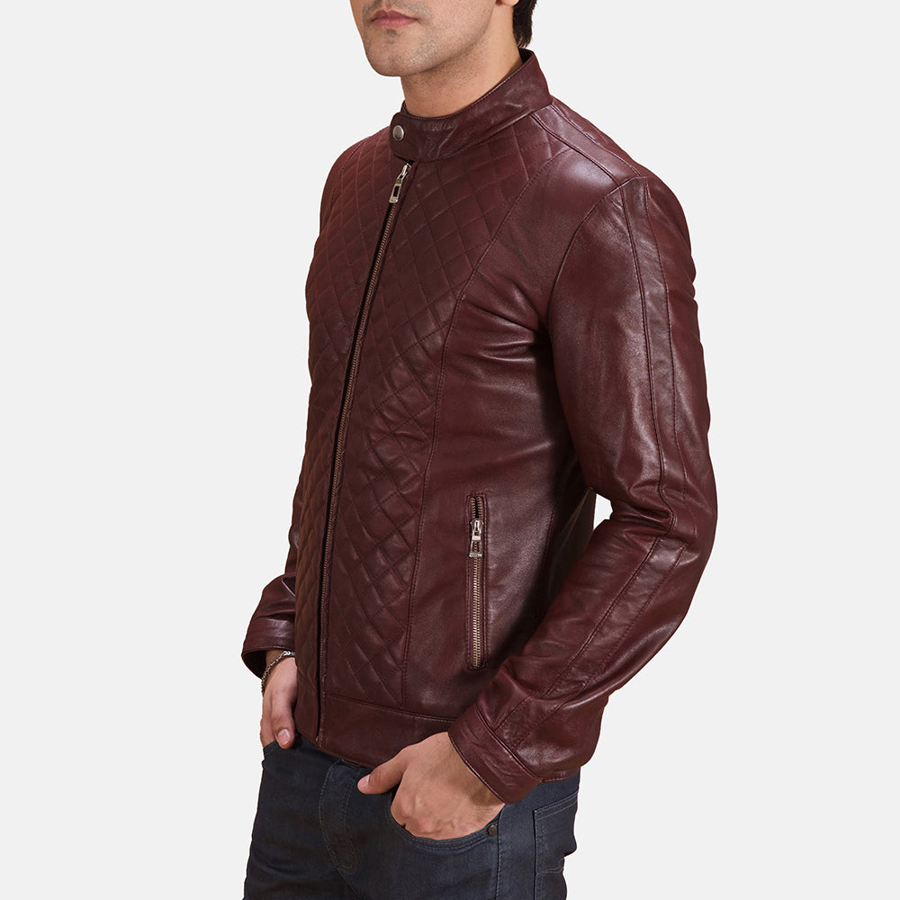 
Maroon Sheepskin Leather Biker Jacket - Achteraanzicht met getailleerde schouders & strakke zoom