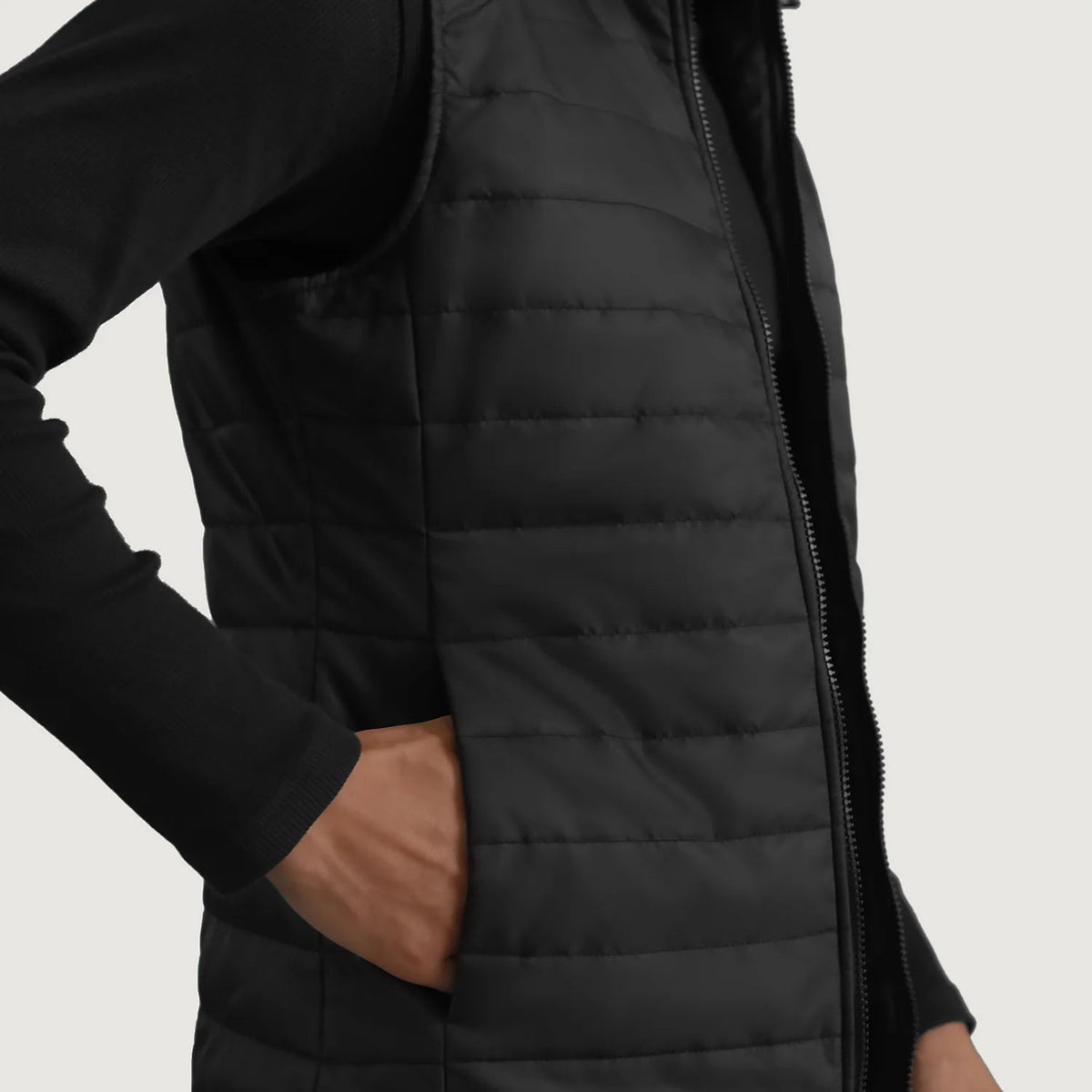 
Binnenweergave Showing Quilted Viscose Lining & Twee functionele binnenzakken
