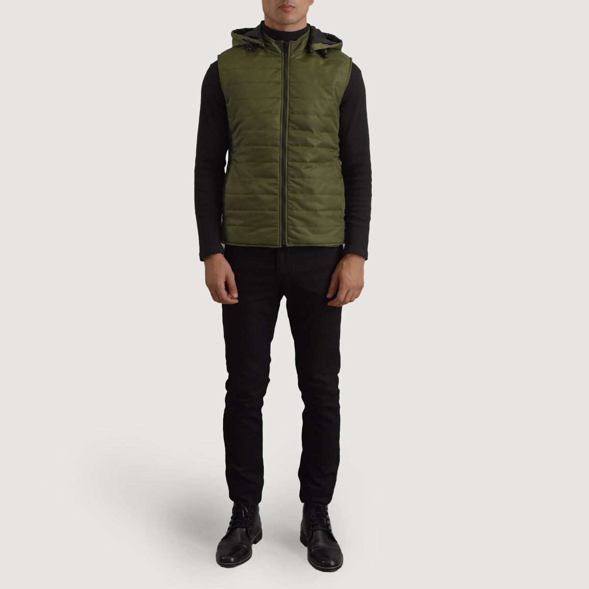 
Carlo Groen Gewatteerde bodywarmer met capuchon voor Heren - Zijaanzicht met ergonomische mouwsnede