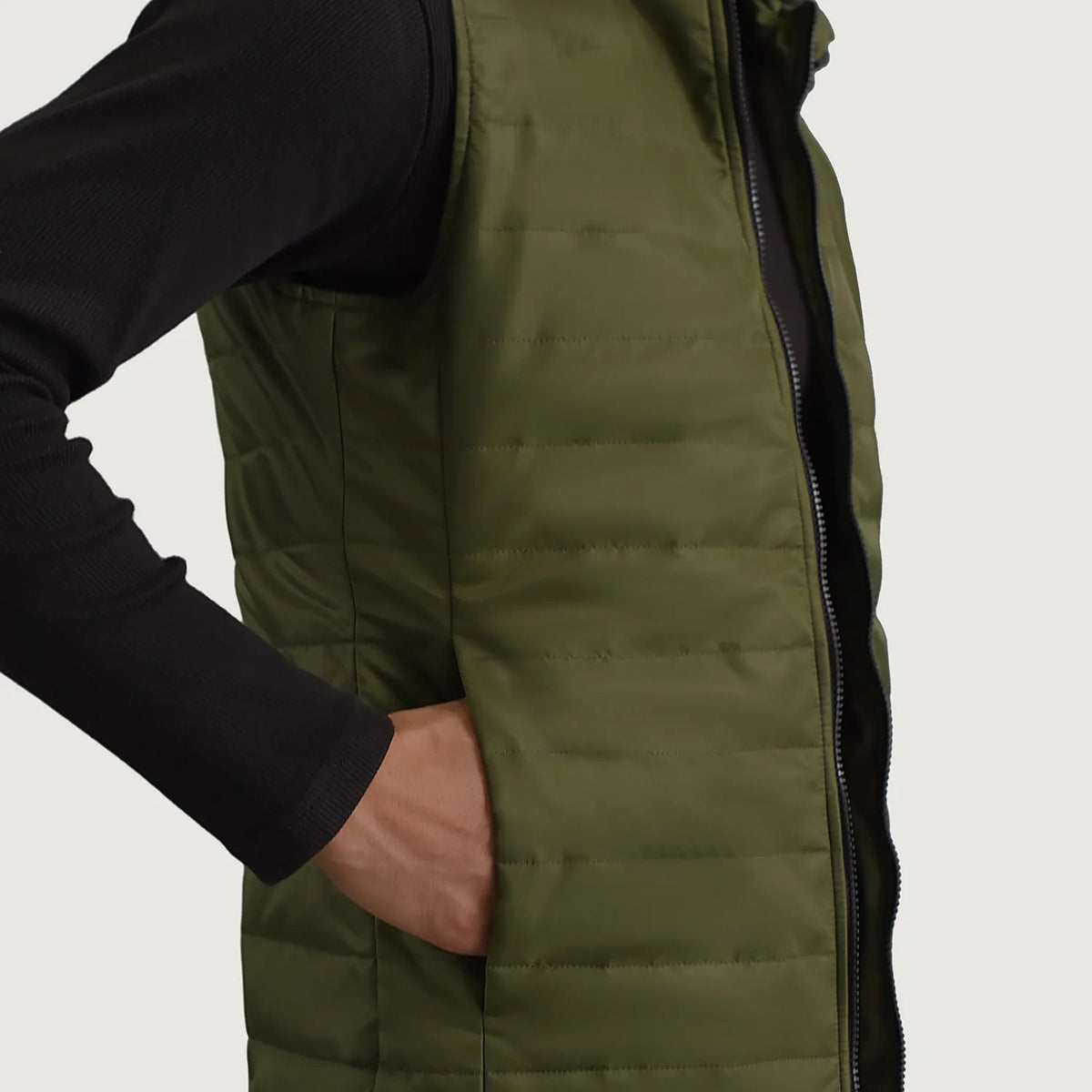 
Binnenweergave Showing Quilted Viscose Lining & Twee functionele binnenzakken