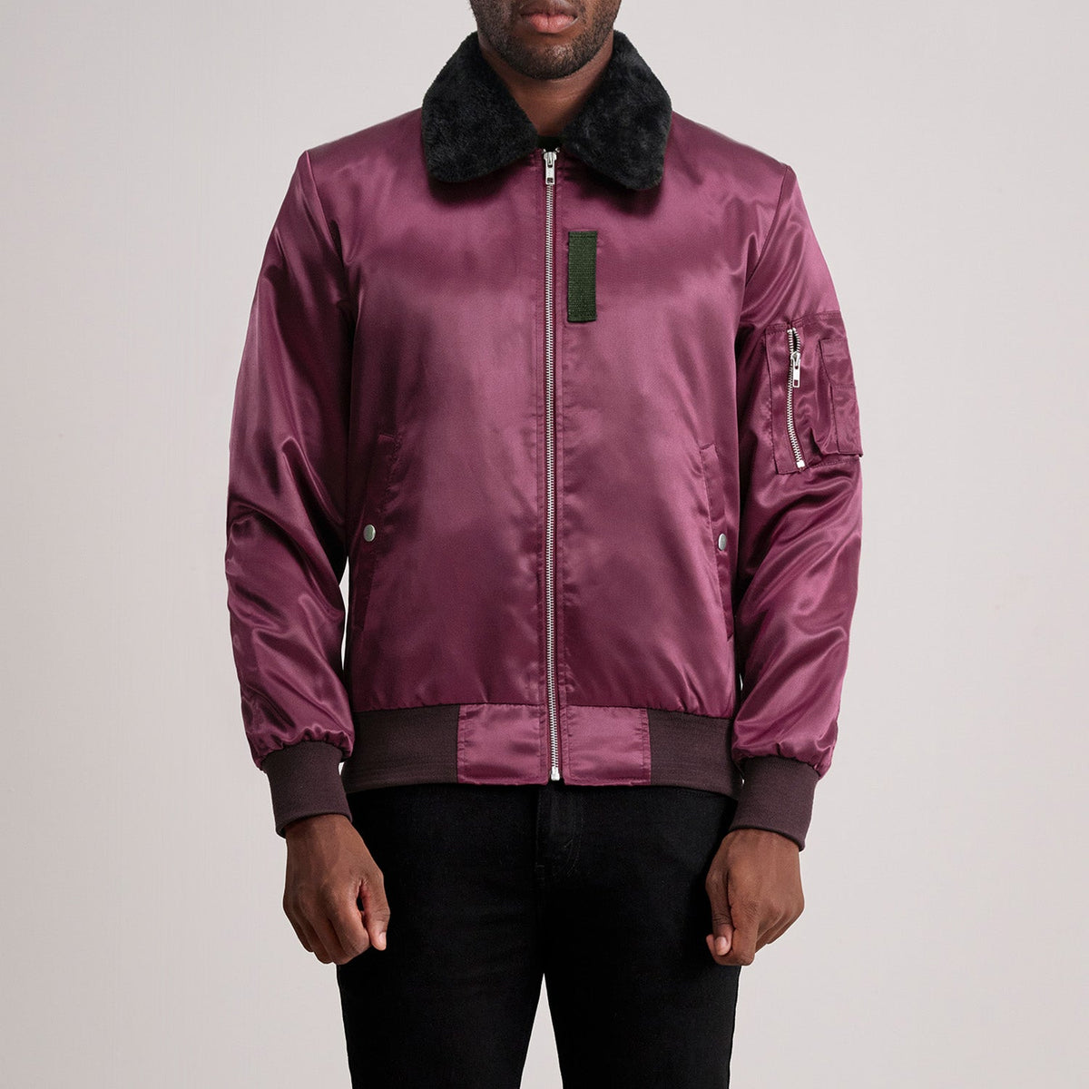 Clyde B-15 Kastanjebruin Leren Bomberjack voor Heren in Maroon Satin - Front Profile View &amp; Tailored Silhouette | Buy Online