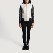 
Detailopname of Varsity & Zipper Hardware on Cole Silver Leren Bomberjack voor Dames