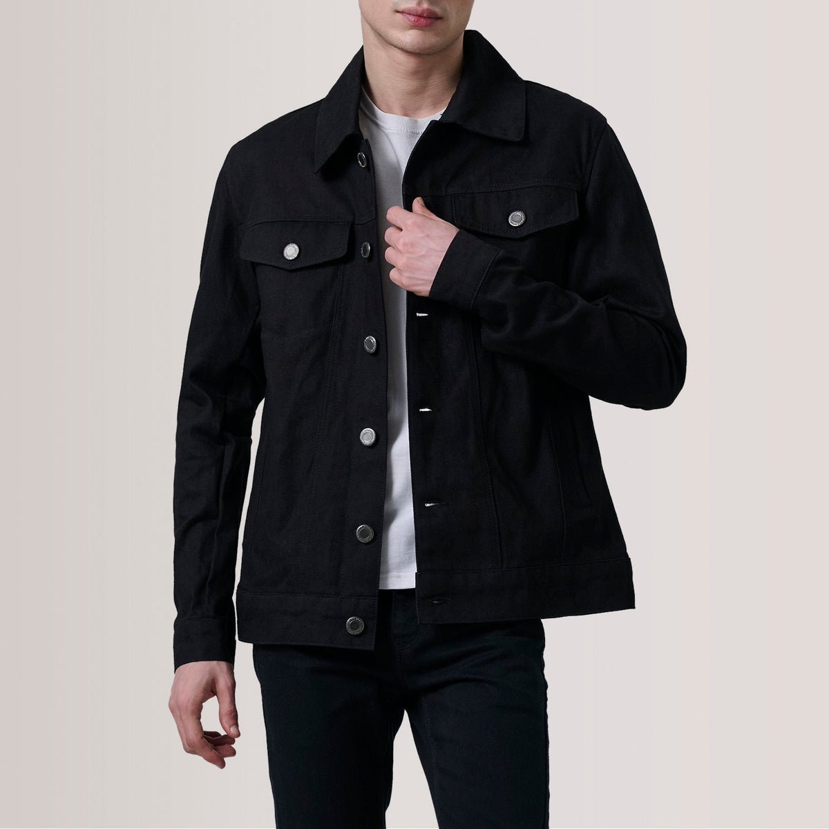 Conard Zwart Denim Trucker Leren Jas voor Heren For Men in Black Full-Grain Leather - Front Profile View &amp; Tailored Silhouette | Buy Online
