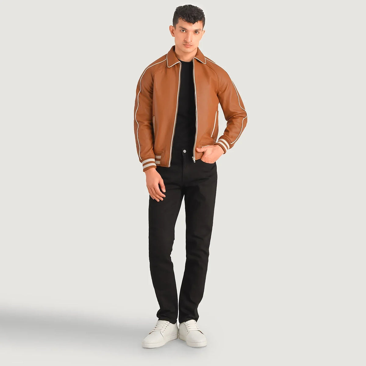 Cooper Lichtbruin Bruin Leather Varsity Leren Jas voor Heren in Tan Brown Sheepskin Leather - Front Profile View &amp; Tailored Silhouette | Buy Online