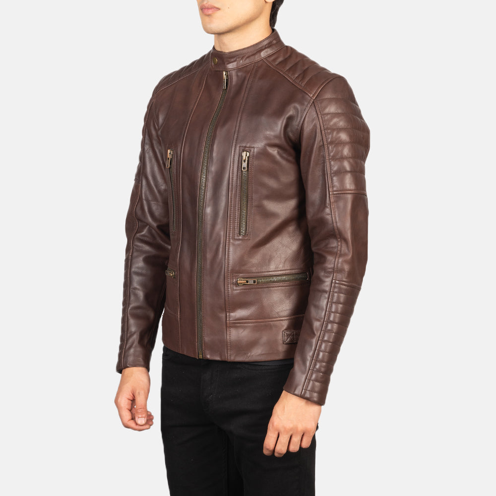 
Gedragen perspectief van Damian Grey Suede Biker Jacket op model - Natuurlijke valling bij daglicht