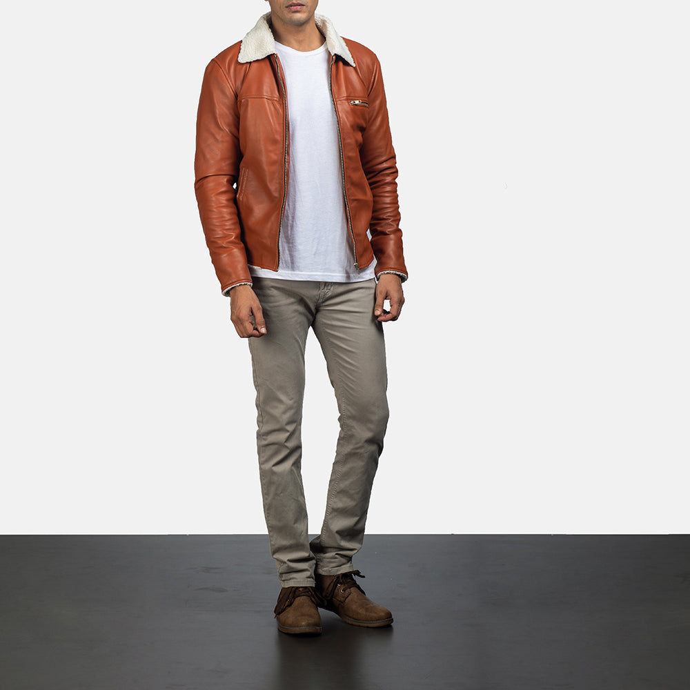 Men's Dan Frost Lichtbruin Lammycoat voor Heren - Lateral Side Profile View Showing Sleeve Cut &amp; Athletic Taper Fit