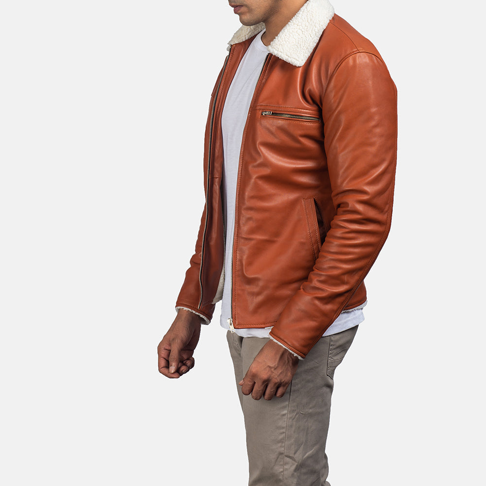 Close-Up Detail of Shirt &amp; Zipper Hardware on Men's Dan Frost Lichtbruin Lammycoat voor Heren