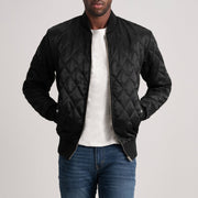
Black Satin Varsity Jacket - Achteraanzicht met getailleerde schouders & strakke zoom