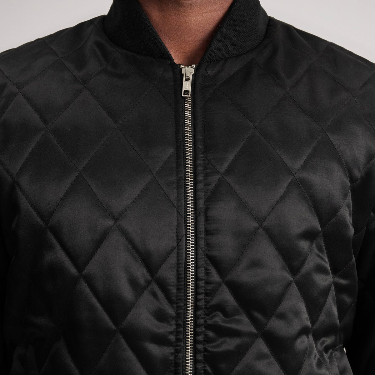 
Binnenweergave Showing Polyester Lining & Twee functionele binnenzakken