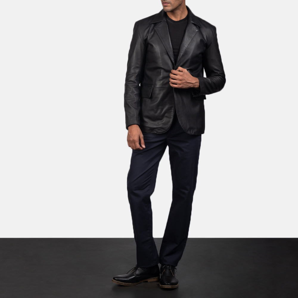 Men's Daron Zwart Leren Leren Blazer voor Heren - Lateral Side Profile View Showing Sleeve Cut &amp; Athletic Taper Fit