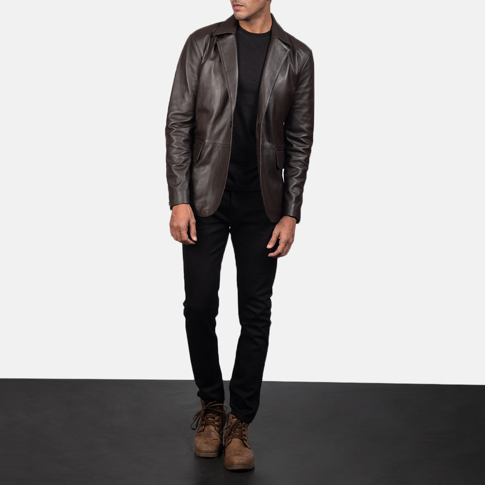 Daron Bruin Leren Leren Blazer voor Heren - Lateral Side Profile View Showing Sleeve Cut &amp; Athletic Taper Fit