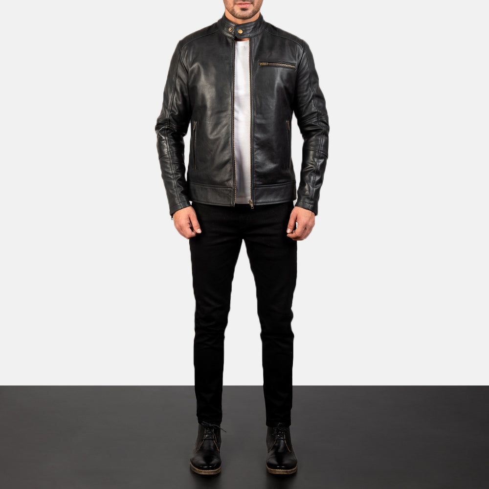 Dean Zwart Leren Bikerjack voor Heren - Lateral Side Profile View Showing Sleeve Cut &amp; Athletic Taper Fit