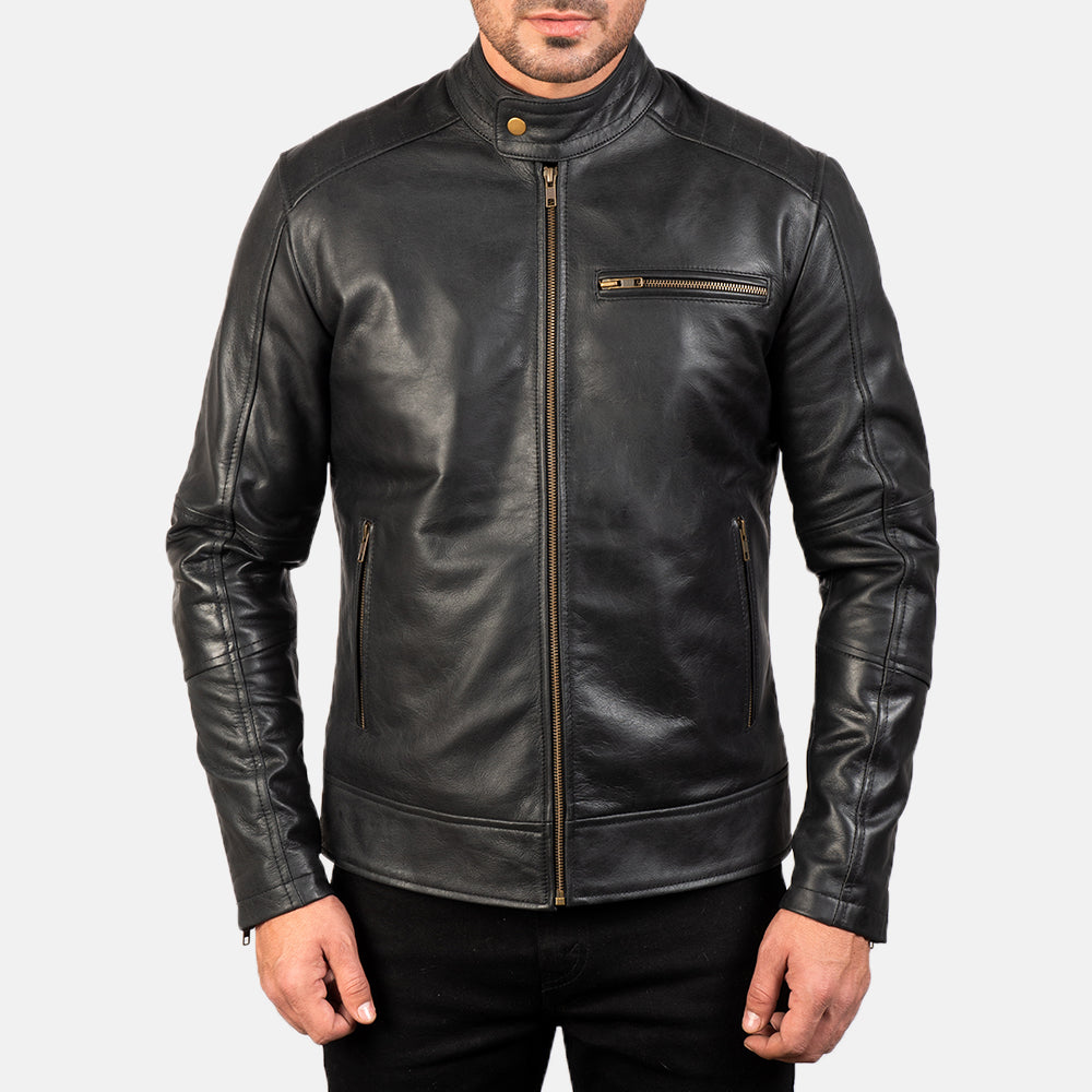 Close-Up Detail of Band with snap button &amp; Zipper Hardware on Dean Zwart Leren Bikerjack voor Heren