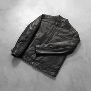 Zipper &amp; Hem Craftsmanship Construction Detail on Dean Zwart Leren Bikerjack voor Heren