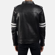 Close-Up Detail of Shirt &amp; Zipper Hardware on Dragonhide Zwart Leren Jas voor Heren