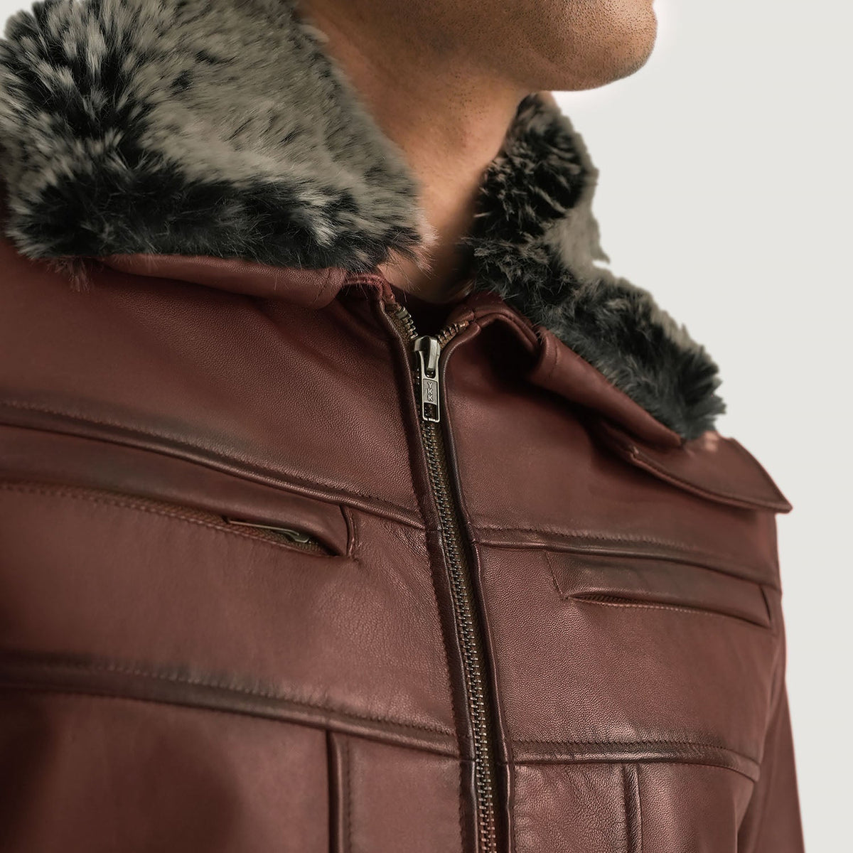 
Evan Hart Fur Bruin Leren Jas voor Heren - Zijaanzicht met ergonomische mouwsnede